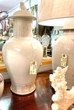 White Porcelain Fu Dog Lidded Ginger Jar