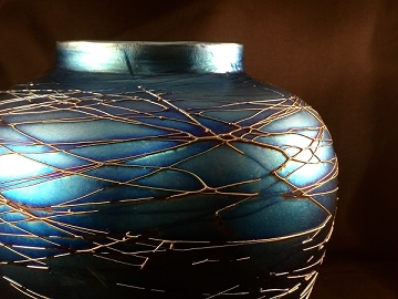 Durand Art Glass "Thread "